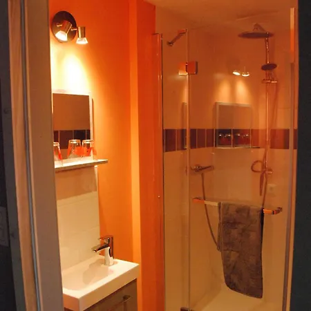 De Chez Jean Sur Deux Etages Holiday home Bourseigne-Vieille