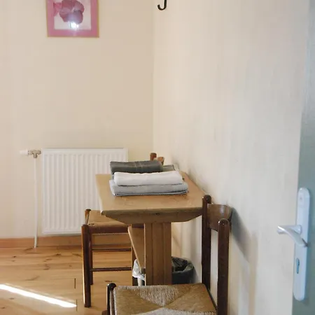 Holiday home De Chez Jean Sur Deux Etages Bourseigne-Vieille