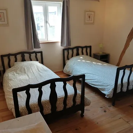 Holiday home De Chez Jean Sur Deux Etages Bourseigne-Vieille