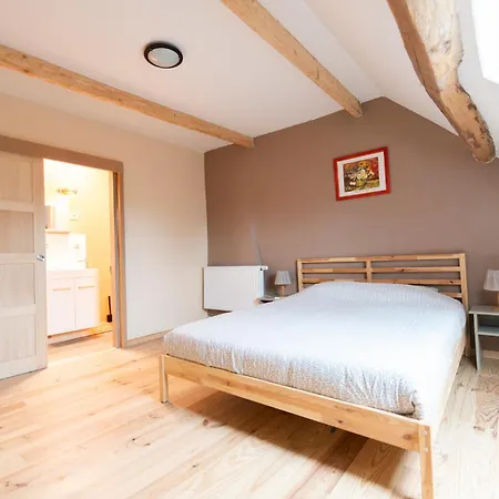 De Chez Jean Sur Deux Etages * Bourseigne-Vieille