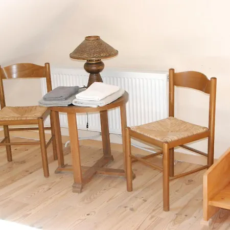 De Chez Jean Sur Deux Etages Holiday home Bourseigne-Vieille