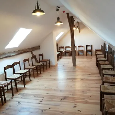Holiday home De Chez Jean Sur Deux Etages Bourseigne-Vieille