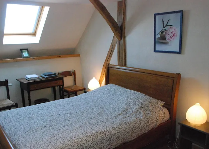 De Chez Jean Sur Deux Etages * Bourseigne-Vieille