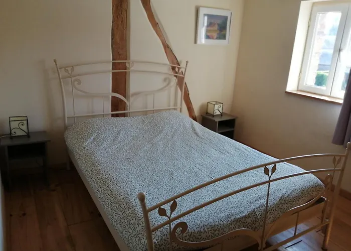 De Chez Jean Sur Deux Etages * Bourseigne-Vieille