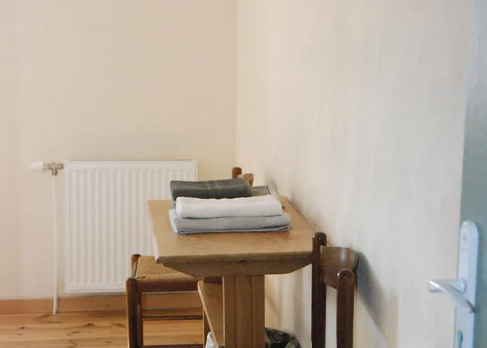 Holiday home De Chez Jean Sur Deux Etages Bourseigne-Vieille