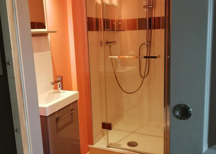 De Chez Jean Sur Deux Etages Holiday home Bourseigne-Vieille