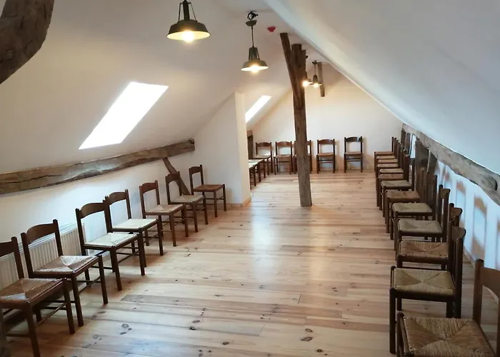 Holiday home De Chez Jean Sur Deux Etages Bourseigne-Vieille