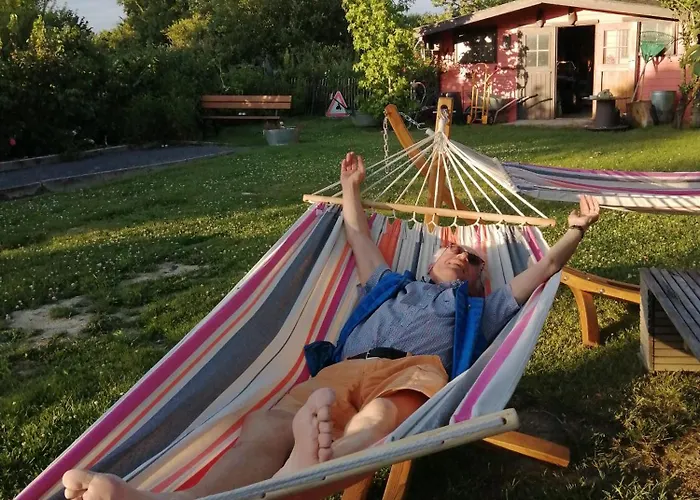 De Chez Jean Sur Deux Etages Holiday home Bourseigne-Vieille