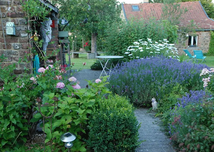 De Chez Jean Sur Deux Etages * Bourseigne-Vieille